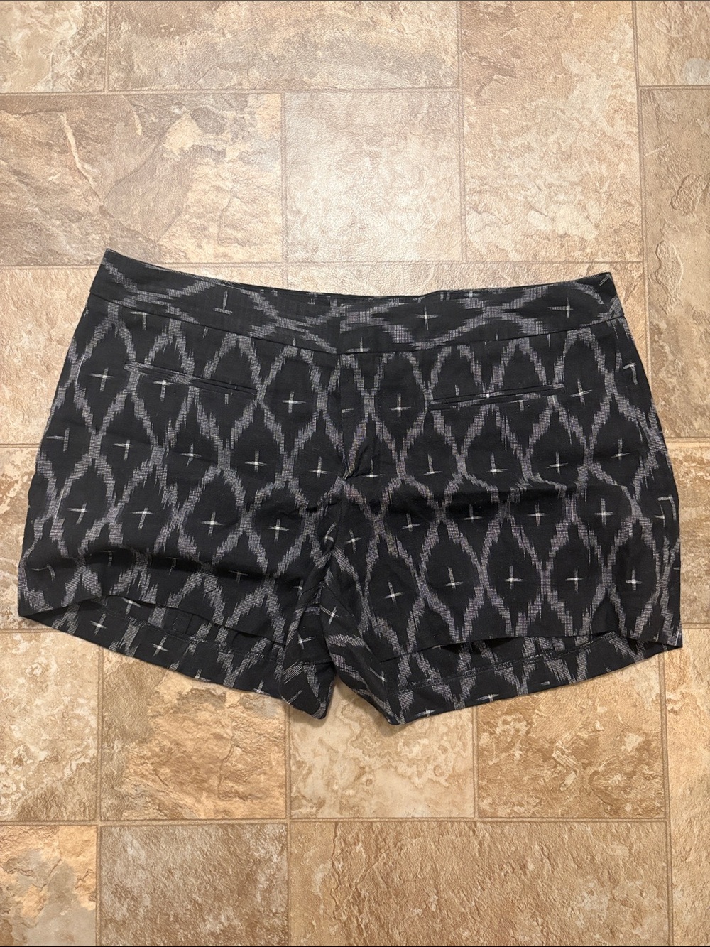 GAP Black Ikat Patterned Shorts